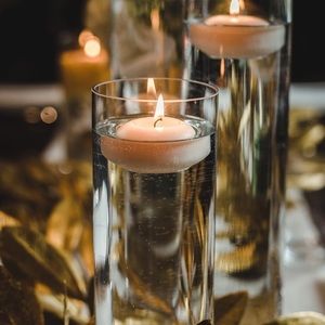 24 Floating Candles